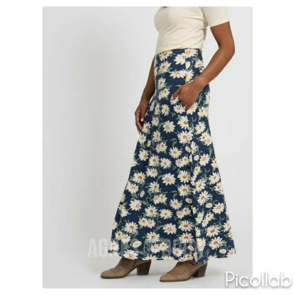 Agnes and Dora Daisy Delight Pocket Maxi Skirt